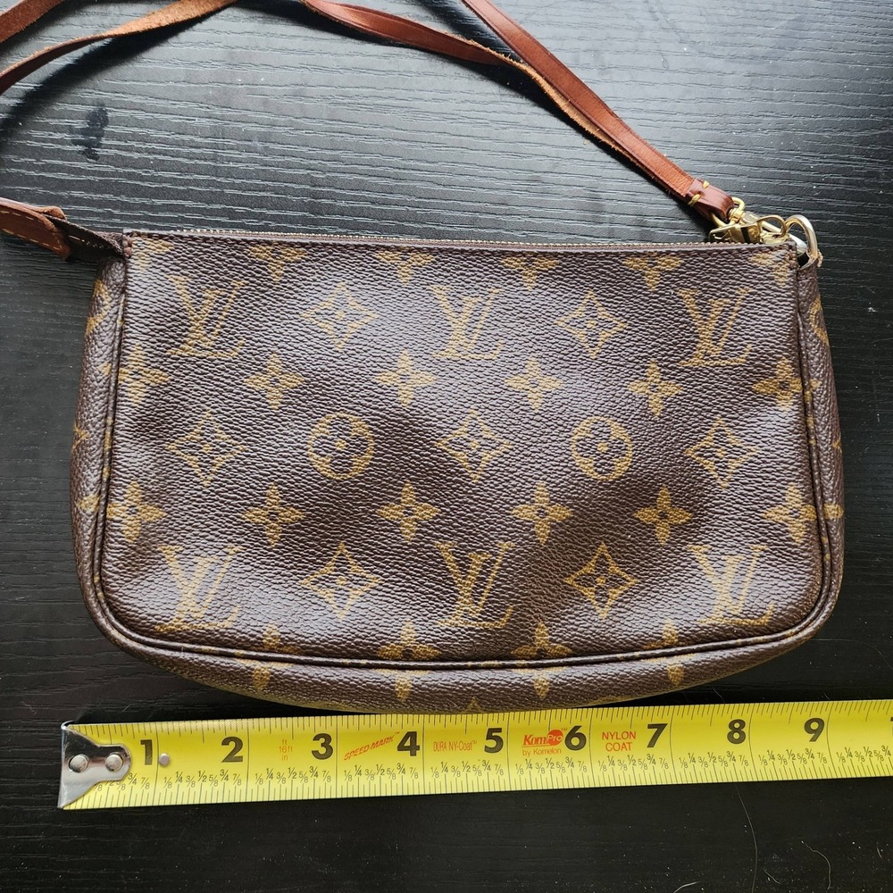 Louis Vuitton Pochette Accessories Monogram Canvas France AR0050 Y2K Vintage - Picture 12 of 13